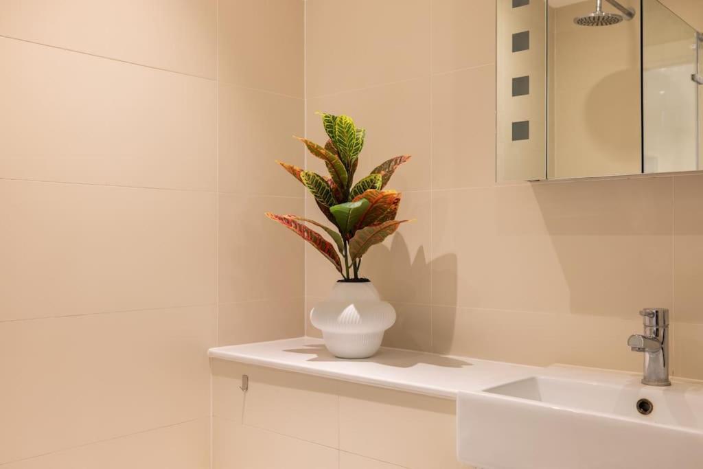 Wild Roses Serviced Apartments - Borough London Luaran gambar