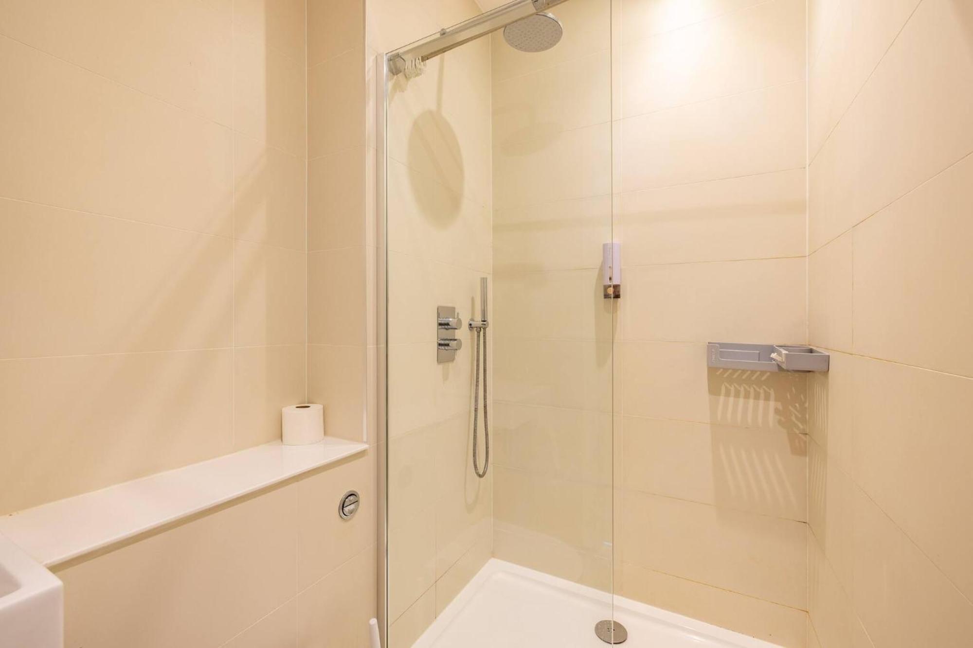 Wild Roses Serviced Apartments - Borough London Luaran gambar